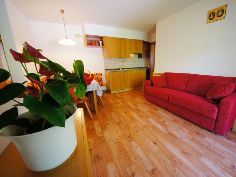Ciasa De Munt Apartment La Villa  Exterior photo